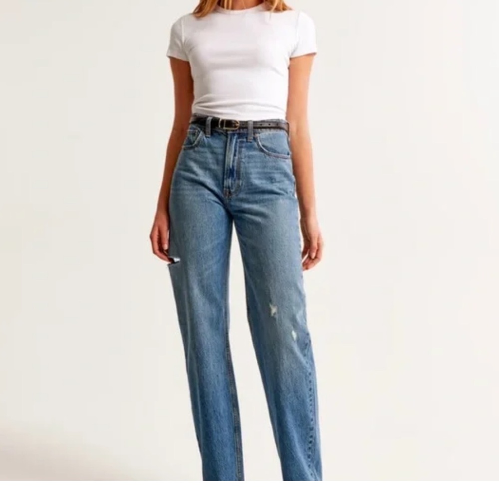 Abercrombie & Fitch High Rise Curve Love Loose Jean